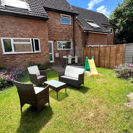 Modern House In The Heart Of The Lutterworth 빌라 외부 사진