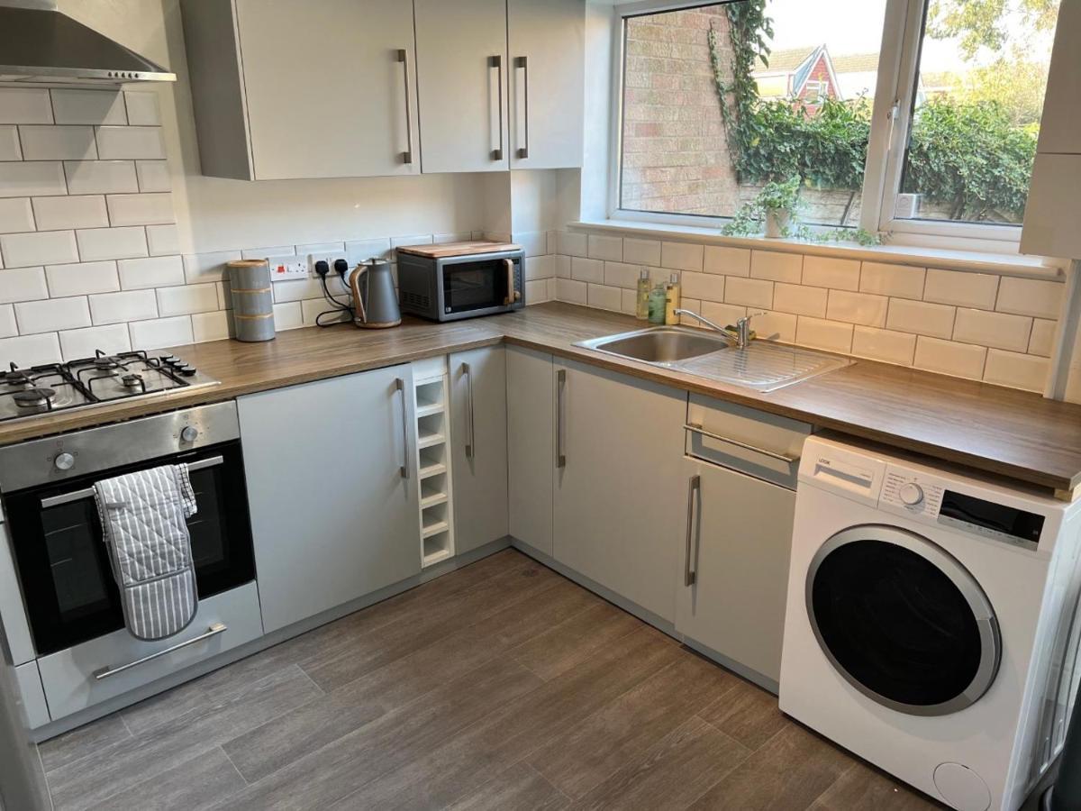 Modern House In The Heart Of The Lutterworth 빌라 외부 사진