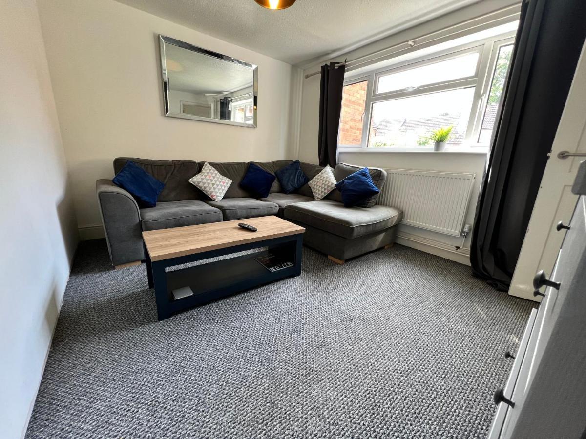 Modern House In The Heart Of The Lutterworth 빌라 외부 사진